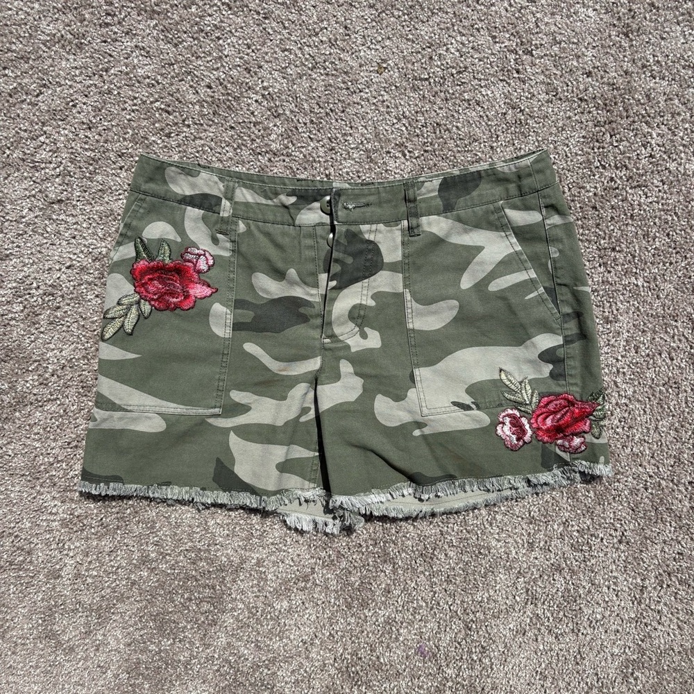 VENUS Green Camouflage Shorts with Red Floral Embroidery